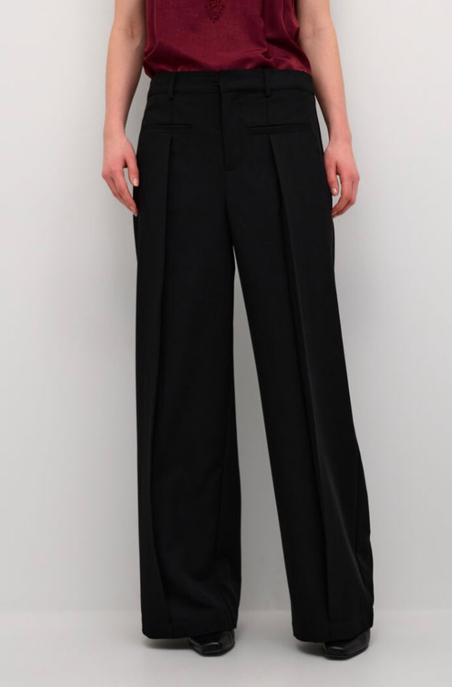 CREAM Black Wide Front Pockets Pleated Leg Pant