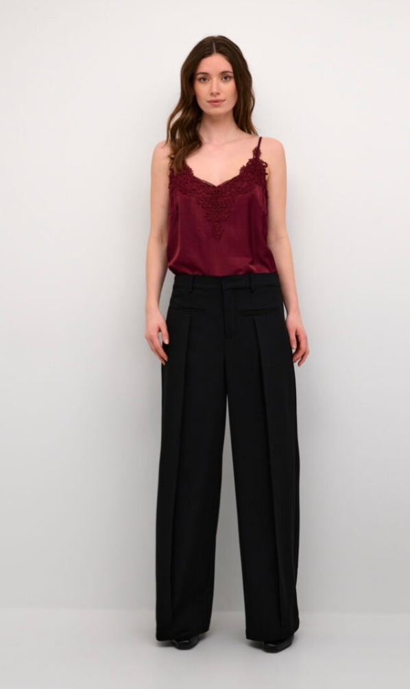CREAM Black Wide Front Pockets Pleated Leg Pant