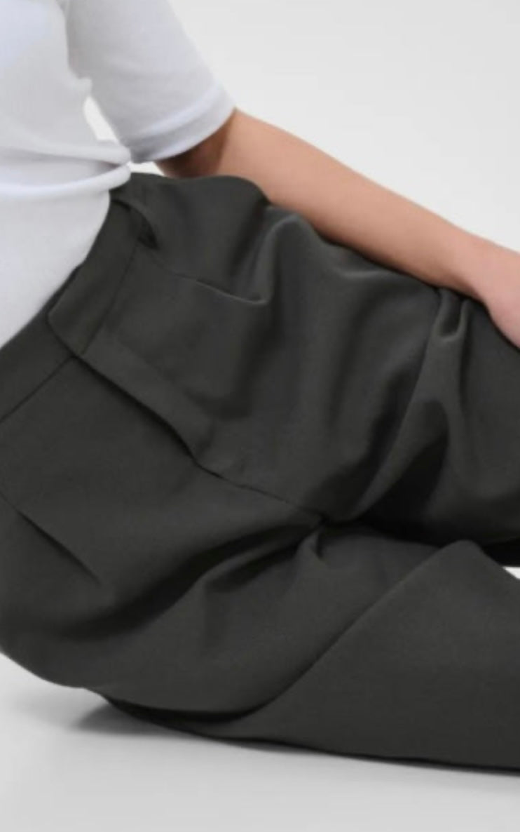 Kaffe Dark Grey Ankle Pant