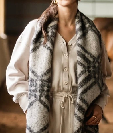 C’est Moi Black/Grey Argyle Scarf