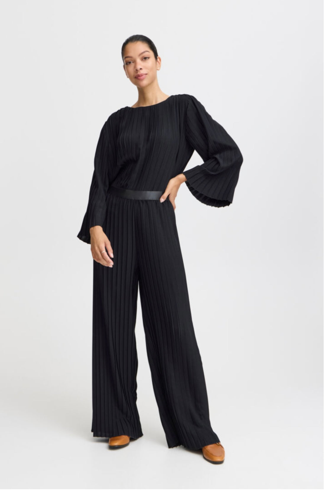 B young Black Pleated Tie Back Top