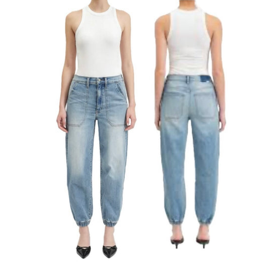 Daze Light Wash Jogger Style Denim