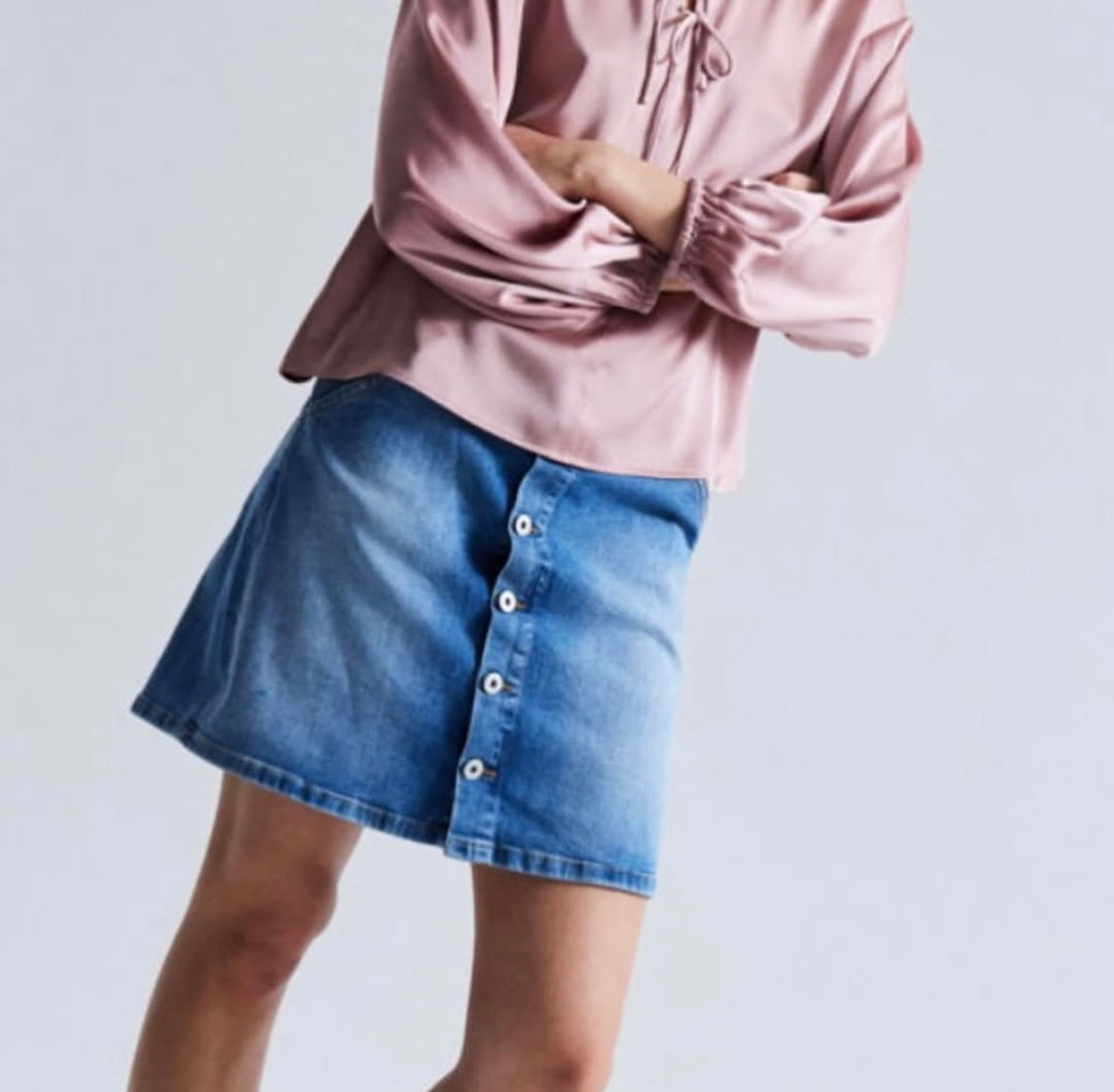 ICHI Side Pocket Buttoned Denim Skirt
