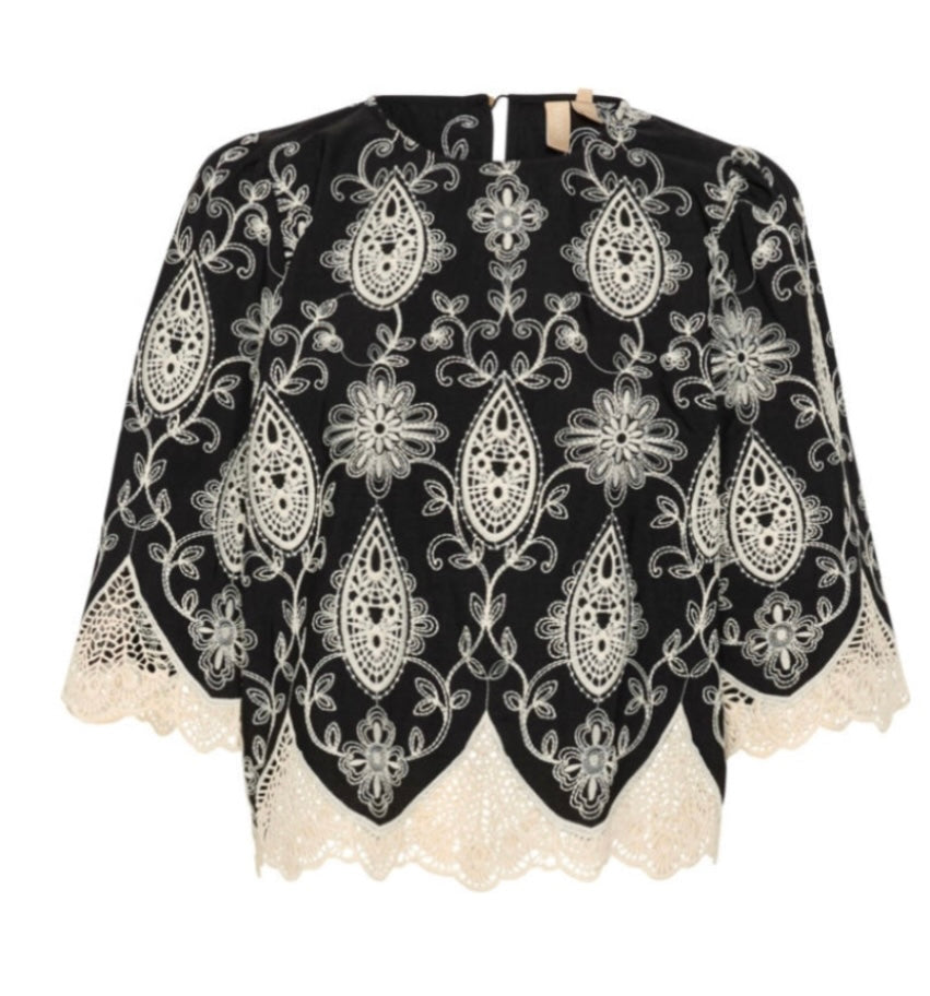 Culture Black Cream Detailed 3 quarter Top