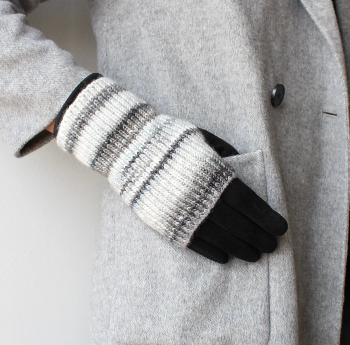 Two Layer Grey/White/Black Printed Gloves