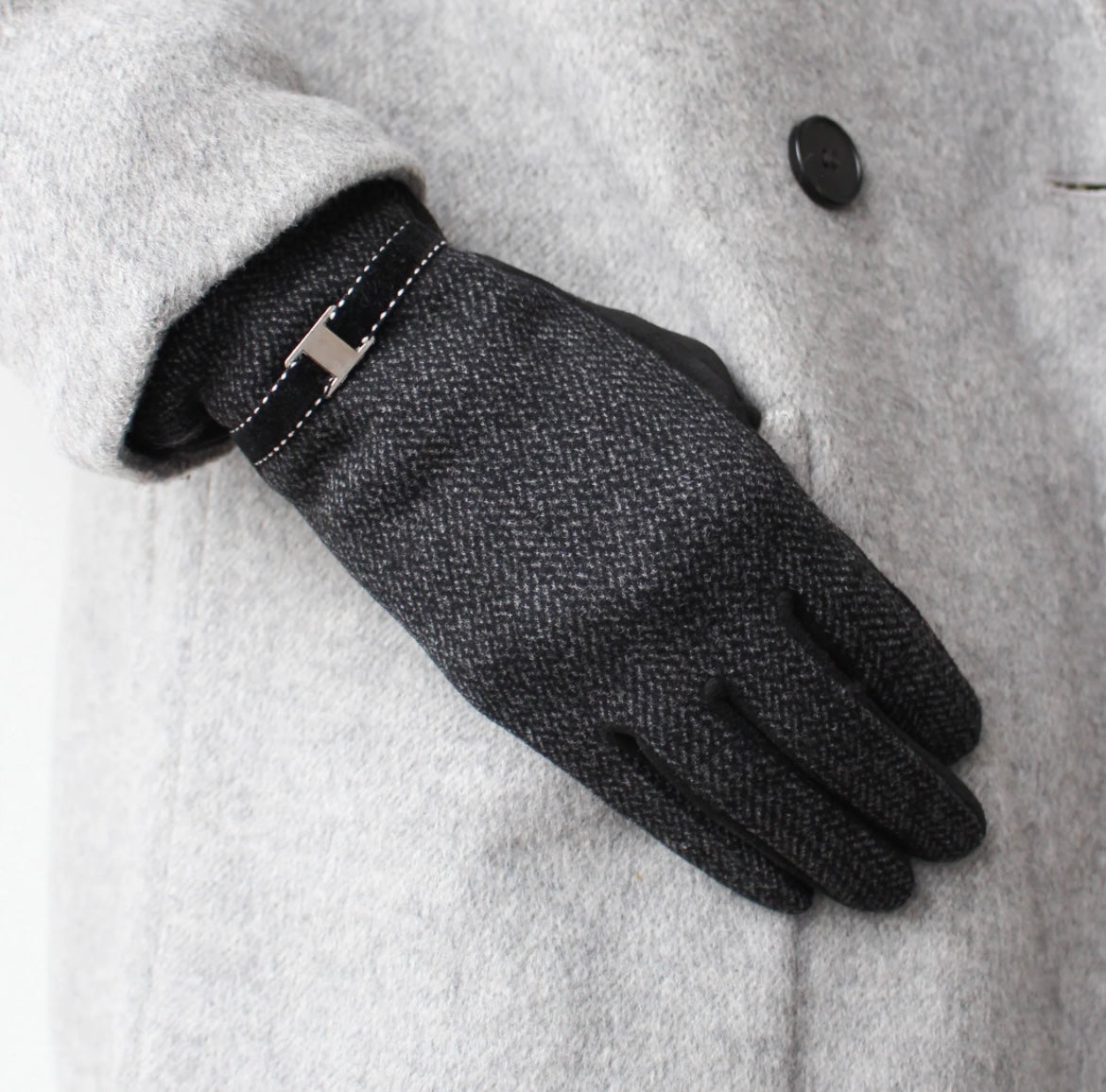 Dark Charcoal Gloves